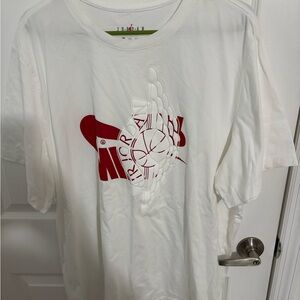 Nike White and Red Short Sleeve Tee